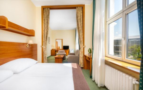 Hotel Millennium